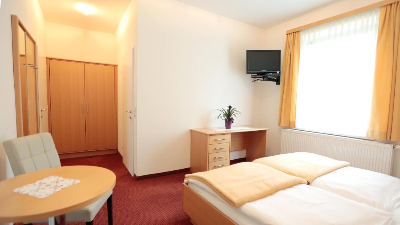Hotel Reineldis Mureck Exterior photo